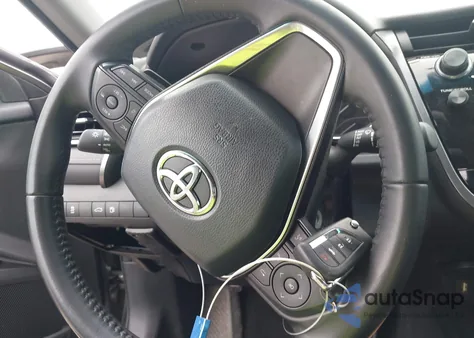 2018 Toyota Camry Se z USA, uszkodzony, nr VIN 4T1B11HK1JU129954